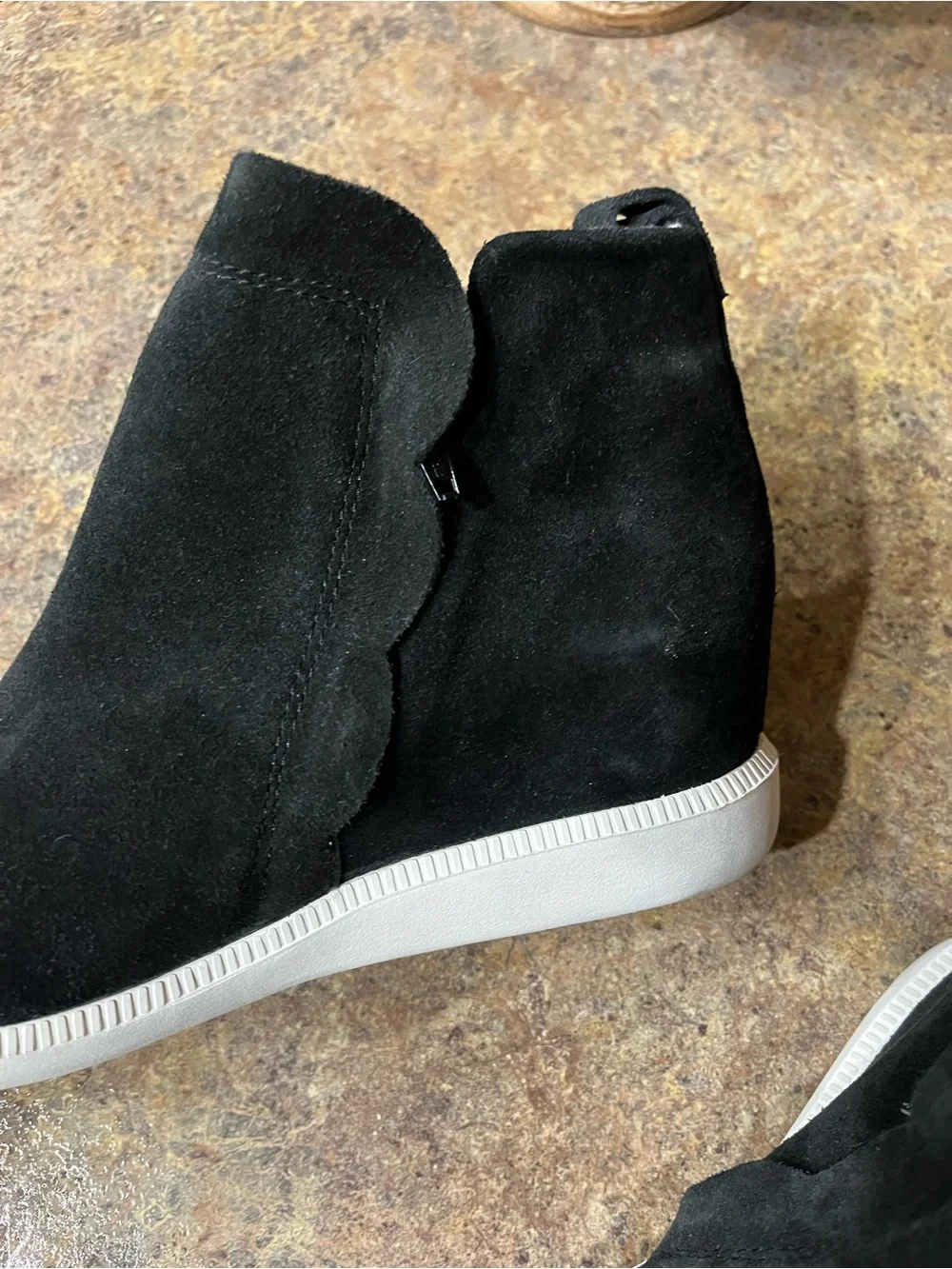 Kate Spade Wilkes Suede Ankle Boots Black Sneaker Sole Sz 9 Fall Winter